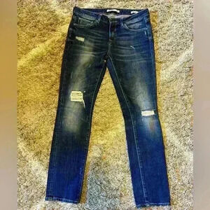 Leara woman jeans size 6 premium denim (T122)